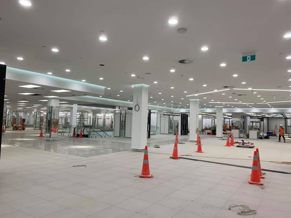 Commercial interior — large scale painting